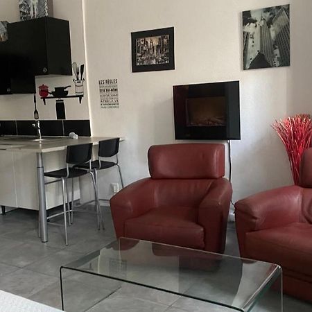 Le Suffren, Ventile ,Wifi, A 100 M De La Plage Tulon Zewnętrze zdjęcie