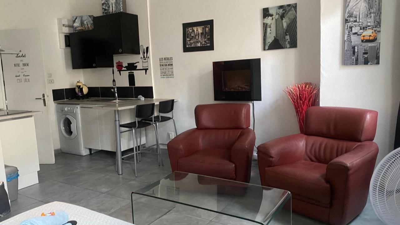Le Suffren, Ventile ,Wifi, A 100 M De La Plage Tulon Zewnętrze zdjęcie