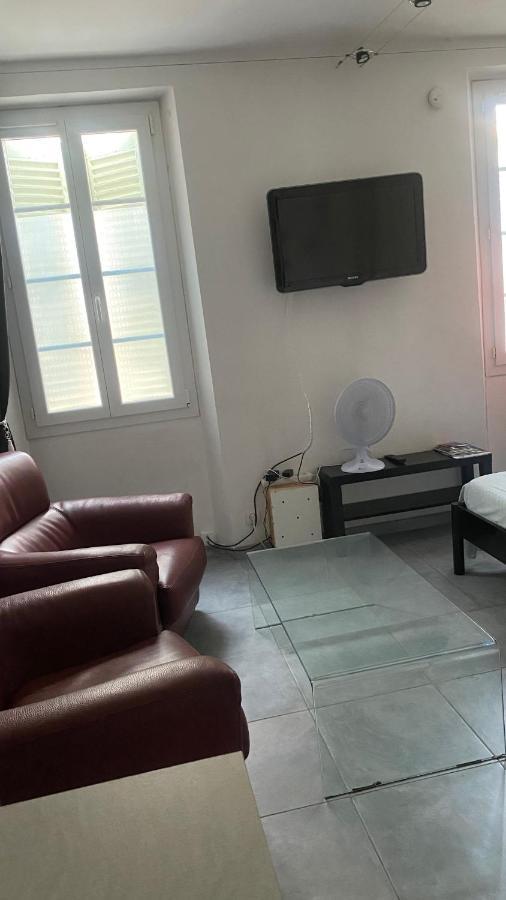 Le Suffren, Ventile ,Wifi, A 100 M De La Plage Tulon Zewnętrze zdjęcie